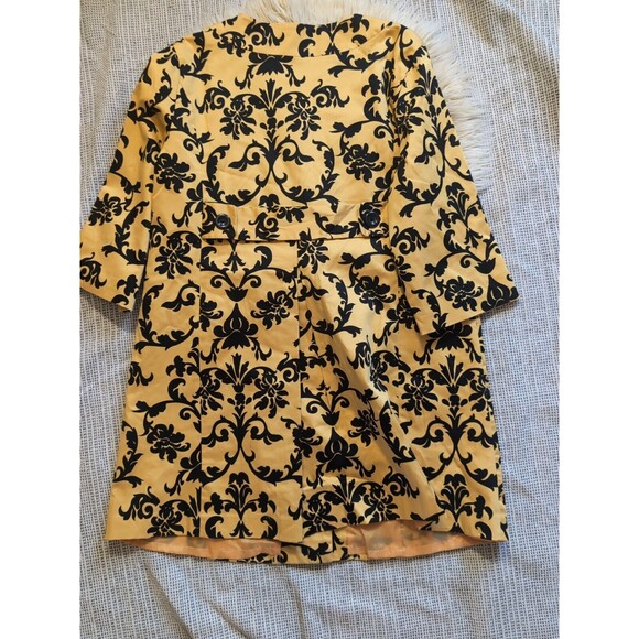 Elegant Black and Gold Trench Coat - Picture 8 of 11